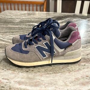 New Balance 574 Navy, Gray, Purple Suede Athletic Shoes women’s size 6, men’s4.5